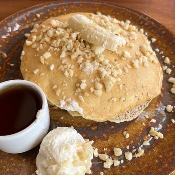 Hula Grill Waikiki - Banana Mac Pancakes - Hawaiian Near Me - Honolulu, Hawaii