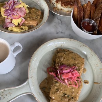 Cafe Robey - Biscuits and gravy and wedge fries - Breakfast & Brunch Near Me - Chicago, Illinois Cafe Robey - Biscuits and gravy and wedge fries - Breakfast & Brunch Near Me - Chicago, Illinois