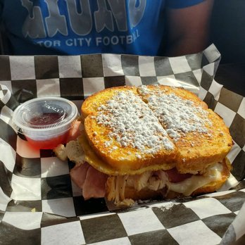 Lunch Box - Monte Cristo - American Near Me - Dearborn Heights, Michigan
