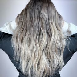 Luminous Hair Studio - Icy blonde balayage
