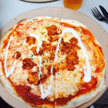 Bier Halle - Tandoori chicken pizza with yogurt was good but expensive - Pubs Near Me - Glasgow, GLG