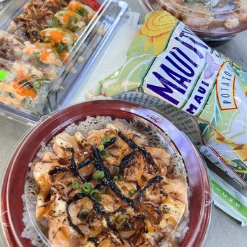 Hou Fish Market - Seared salmon bowl - Poke Near Me - Honolulu, Hawaii Hou Fish Market - Seared salmon bowl - Poke Near Me - Honolulu, Hawaii