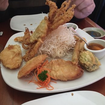 Blue Taleh - Sushi Bars Near Me - Lowell, Massachusetts