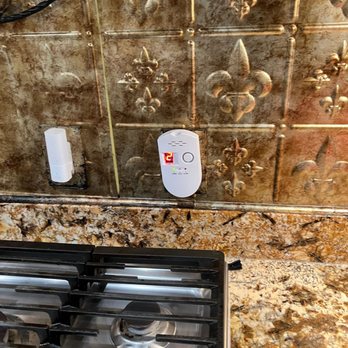Vrbo - Gas detectors which after it started going off the owner suggested we just unplug and ignore its warnings - Vacation Rentals Near Me - Wareham, Massachusetts Vrbo - Gas detectors which after it started going off the owner suggested we just unplug and ignore its warnings - Vacation Rentals Near Me - Wareham, Massachusetts