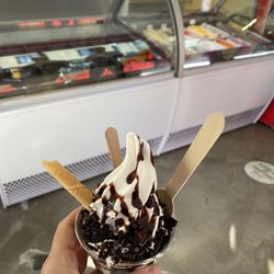 MooGoo Ice Cream House - Oreo overload sundae