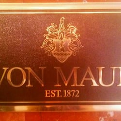 Von Maur Lindale