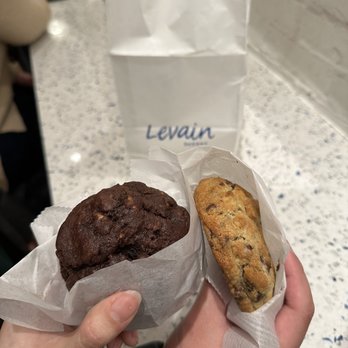Levain Bakery - NoHo, NYC - Bakeries Near Me - New York, New York Levain Bakery - NoHo, NYC - Bakeries Near Me - New York, New York