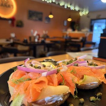 Diana's Kitchen & Bar - Lox Bagel - Breakfast & Brunch Near Me - Chatham, Massachusetts