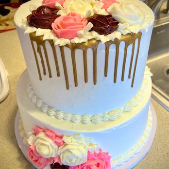 Cakes by Stiggy - Beautiful and delicious carrot cake! - Custom Cakes Near Me Cakes by Stiggy - Beautiful and delicious carrot cake! - Custom Cakes Near Me