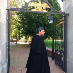 Franklin's Footsteps Colonial Walking Tour - Great guide! Wonderful information through the whole walk. Good for families too. 75 min - not too long for my 11 & 10yo.