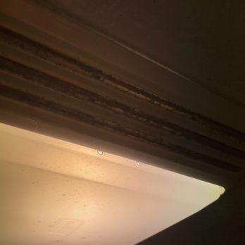 Motel 6 - Really dirty exhaust fan - Hotels Near Me - Saint Joseph, Missouri Motel 6 - Really dirty exhaust fan - Hotels Near Me - Saint Joseph, Missouri
