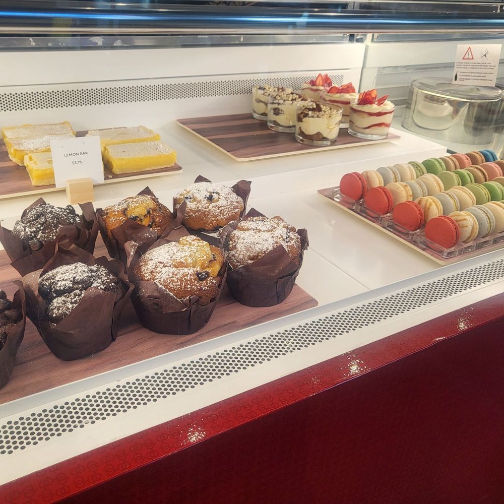 illy Caffé - Pastry counter - Cafes Near Me - Atlanta, Georgia