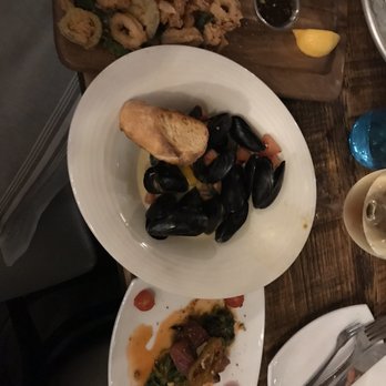 Blackwall Hitch - Smoked tuna, mussels, Calamari - New American Near Me - Baltimore, Maryland