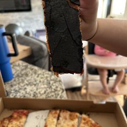 Sherrilli’s Pizzeria - Burnt pizza (2)