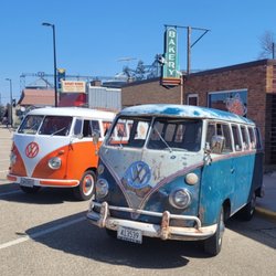 Flour Child Creations - CAKEBUS and Bleu at the Cakery