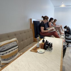 Reedchy Nail & Spa - A quiet escape for busy New Yorkers. Take a little time for yourself.