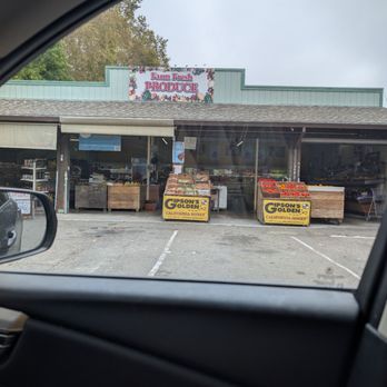 Green Valley Produce - Parking directly in front - Fruits & Veggies Near Me - Hayward, California