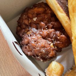 Apple Fritter