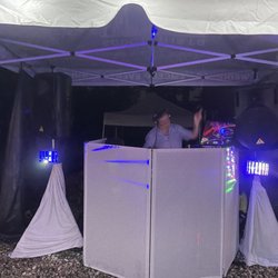 DJ BLu Bloods Entertainment - Outdoor wedding event