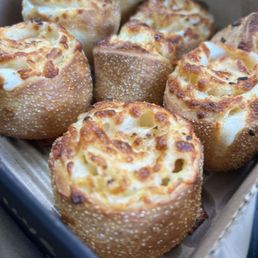Cheesy Garlic Rolls
