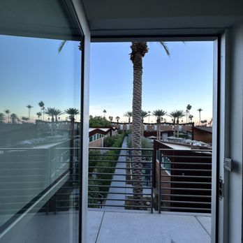 ARRIVE Palm Springs - Out the door of room 205. - Hotels Near Me - Palm Springs, California ARRIVE Palm Springs - Out the door of room 205. - Hotels Near Me - Palm Springs, California