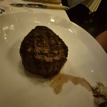 Elliott's Steakhouse - 10 oz filet mignon Med rare, cooked perfectly - Steakhouses Near Me - Chandler, Arizona