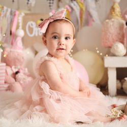 Memories Of Me Photos - Happy Bee Day.. what is your theme? styled one year sessions..book ahead. www.memoriesofmephotos.com OC Photographer