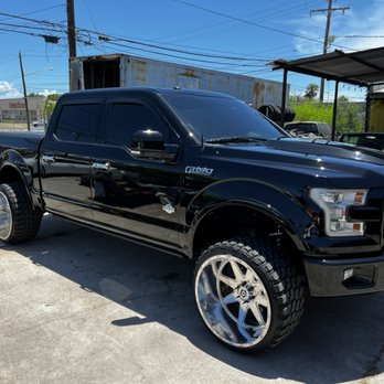 361 Auto Detailing - Ford came in for a wash and wax, along with a polish on wheels - Auto Detailing Near Me