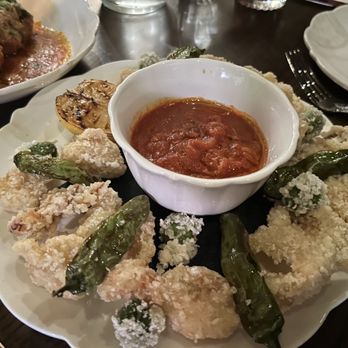 Carmelo's Restaurant - Italian Near Me - Covington, Kentucky