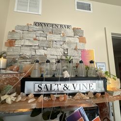 811 Salt and Vine - Oxygen bar