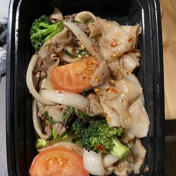 Manao Thai Street Eats - Pad kee mao - Thai Near Me - Seattle, Washington Manao Thai Street Eats - Pad kee mao - Thai Near Me - Seattle, Washington