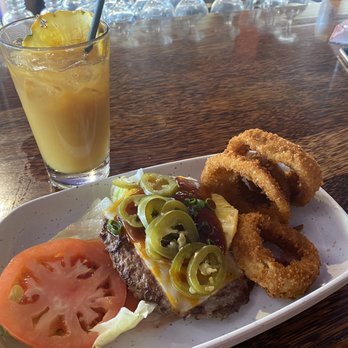 Cheeseburger In Paradise - Burgers Near Me - Honolulu, Hawaii