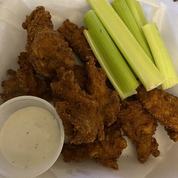 Sidekixx - Wings with actual fresh celery you really want to eat! That's refreshing! Oh and the wings were perfect! - Tacos Near Me - Truth or Consequences, New Mexico