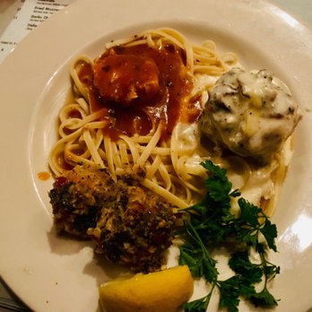 Carmen's Cafe - Spedini: three way with diablo, Alfredo, and amogio sauces.  This is a split entree! - Italian Near Me - Kansas City, Missouri