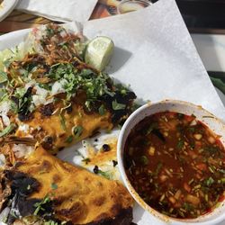 El Rey Del Taco 2 - Birria tacos