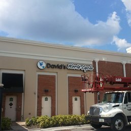 Exterior photo of SIGNSTAR - Tampa, Florida Exterior photo of SIGNSTAR - Tampa, Florida