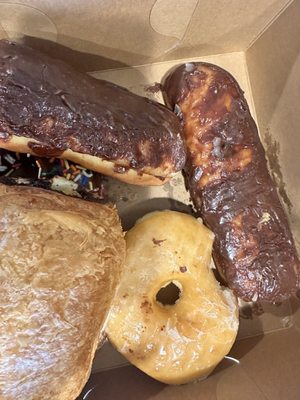 BoSa Donuts by null