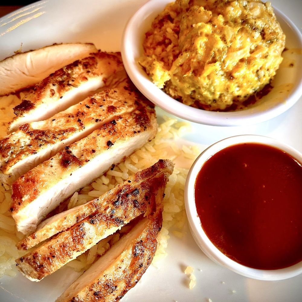Cheddar's Scratch Kitchen - Grilled chicken kids meal - Comfort Food Near Me - Omaha, Nebraska Cheddar's Scratch Kitchen - Grilled chicken kids meal - Comfort Food Near Me - Omaha, Nebraska