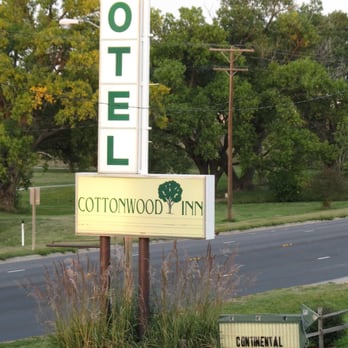 Cottonwood Inn - Hotels Near Me - Phillipsburg, Kansas Cottonwood Inn - Hotels Near Me - Phillipsburg, Kansas