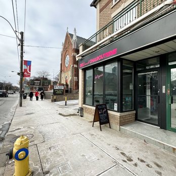 Hot Pork - the outside of a restaurant on a city street - Sandwiches Near Me - Toronto, Ontario Hot Pork - the outside of a restaurant on a city street - Sandwiches Near Me - Toronto, Ontario