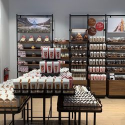 Läderach - Main CHOCO Floor