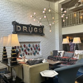 NORMA'S - Lobby - Breakfast & Brunch Near Me - Palm Springs, California