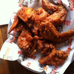 Hooters - 10, 911's