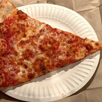 Andrea's Pizza - Classic cheese New York slice - Pizza Near Me - New York, New York