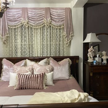 Rader Manor Bed & Breakfast - Bedroom elegance - Bed & Breakfast Near Me - Springfield, Missouri Rader Manor Bed & Breakfast - Bedroom elegance - Bed & Breakfast Near Me - Springfield, Missouri
