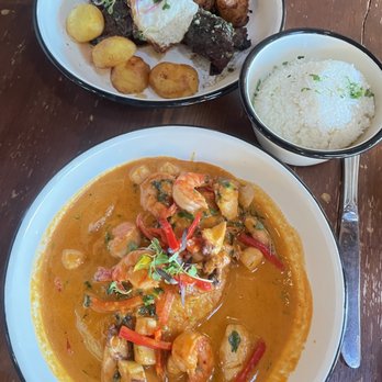 Aji Peruvian Cuisine - Pescado a lo Macho & Steak a lo Pobre - Peruvian Near Me - Long Beach, California
