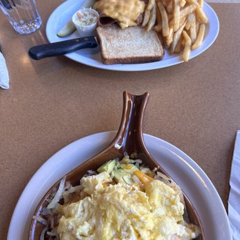 Stella's Diner - The West Coaster - Diners Near Me - Chicago, Illinois Stella's Diner - The West Coaster - Diners Near Me - Chicago, Illinois