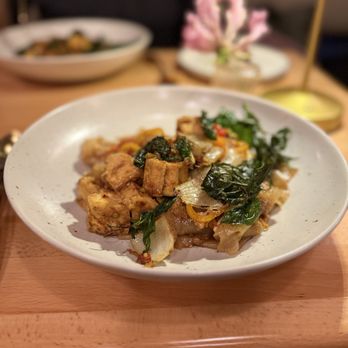 KRAAM Thai - Pad kee mao with tofu - Thai Near Me - New York, New York