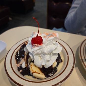 Cow Palace - Delicious - American Near Me - Shelbyville, Indiana Cow Palace - Delicious - American Near Me - Shelbyville, Indiana