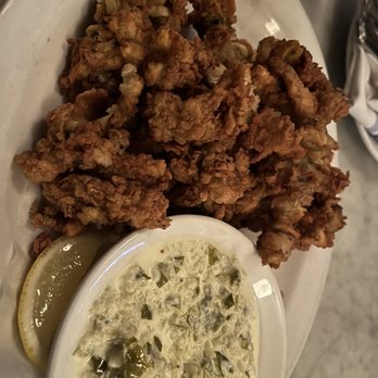 Neptune Oyster - Fried Ipswich Clams - Seafood Near Me - Boston, Massachusetts Neptune Oyster - Fried Ipswich Clams - Seafood Near Me - Boston, Massachusetts